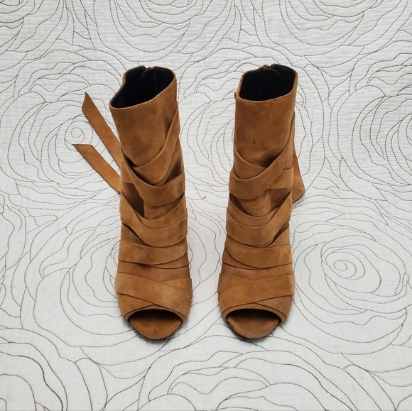 Size 6.5 ALDO Tan/Beige Rigoli Suede Wrap Peep Toe Block Heel - Picture 4 of 13